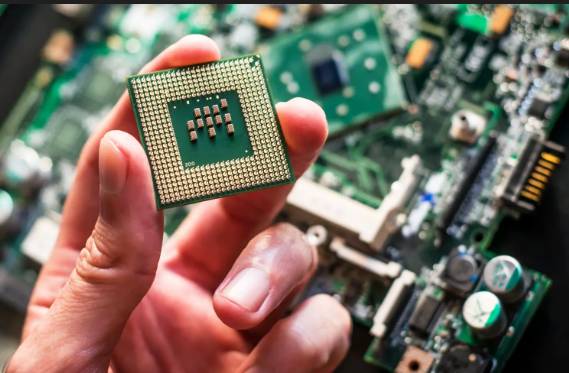 Japan aims to sell eight times more chips in 2040 as in 2020