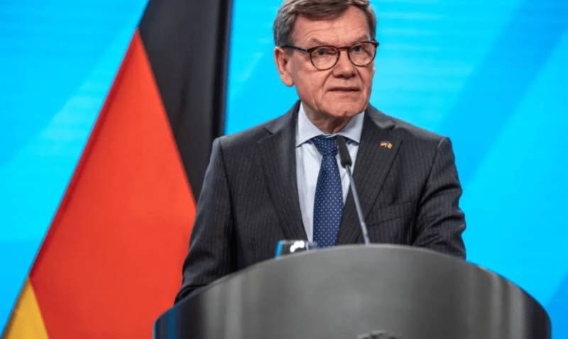 Germany evacuates diplomatic staff from northern Iraq