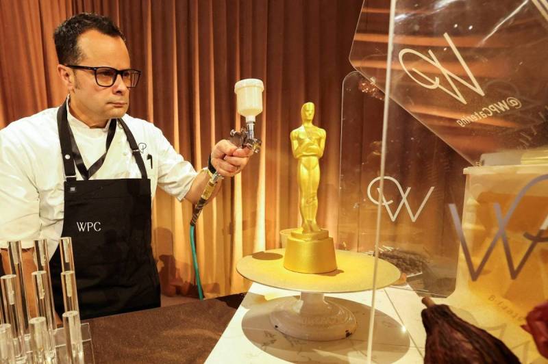 One surprise after another? Oscars night set to be unpredictable