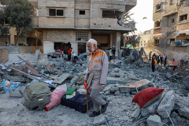 Gaza civil defence says Israeli strikes kill six