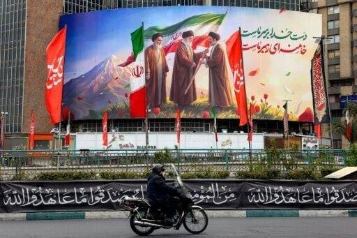 Iranian leaders determined to prove Islamic republic's staying power