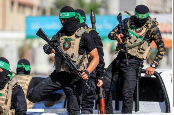  Hamas holds talks with Trump-led board 