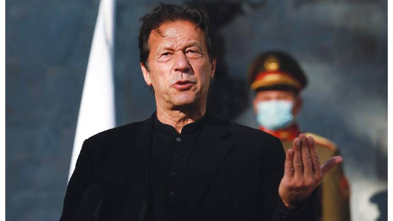 Medical Board examines Imran Khan’s eye at Adiala Jail on court orders
