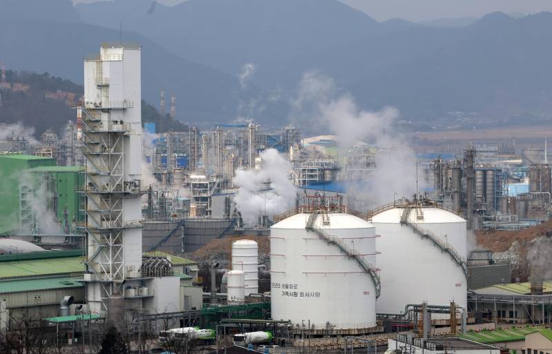 South Korea secures extra 18m barrels of oil from UAE