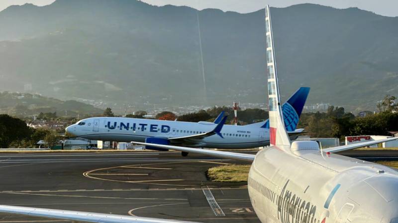 US airlines still see strong demand as jet fuel worries loom