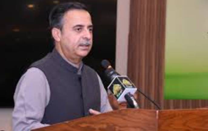 Minister announces marked cut in port charges for foreign transshipment ships