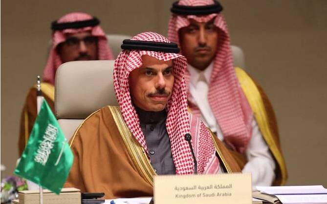 Saudi Arabia threatens military action as Iran strikes oil refineries in KSA, Kuwait