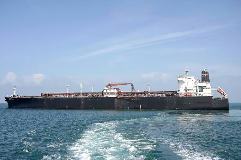 What cargo ships are passing Hormuz strait?