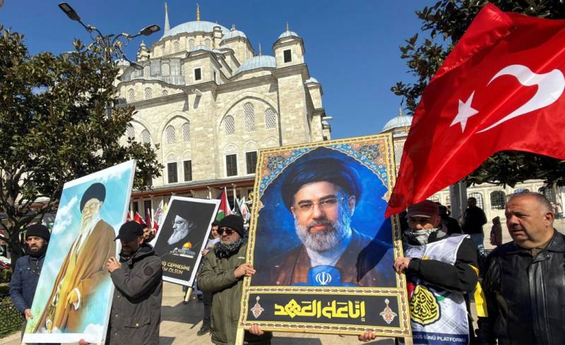 Iran not letting citizens cross into Turkey: minister