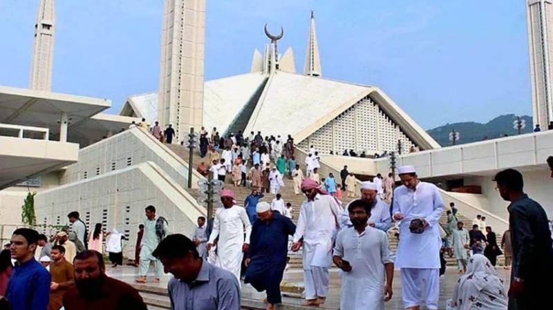 Pakistan celebrates Eid-ul-Fitr with prayers for peace in Middle East