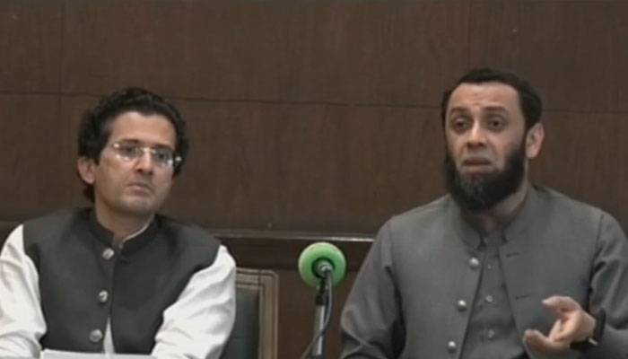 Govt holds fuel prices ahead of Eid, warns of further global oil rise: Ministers 