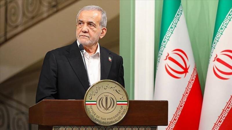 Iran rules out nuclear weapons, proposes Islamic security framework