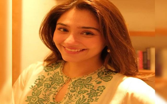 Durefishan saleem stuns netizens in ivory silk ensemble