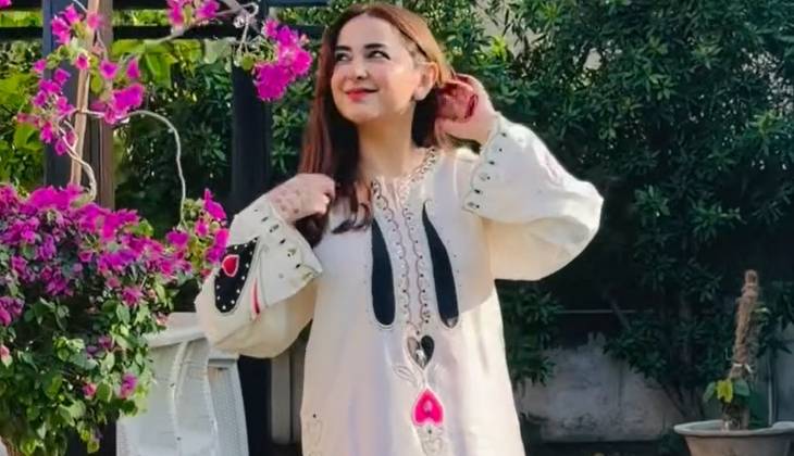 Yumna Zaidi turns heads with artistic Eid look