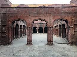 India's historic haveli homes caught between revival and ruin