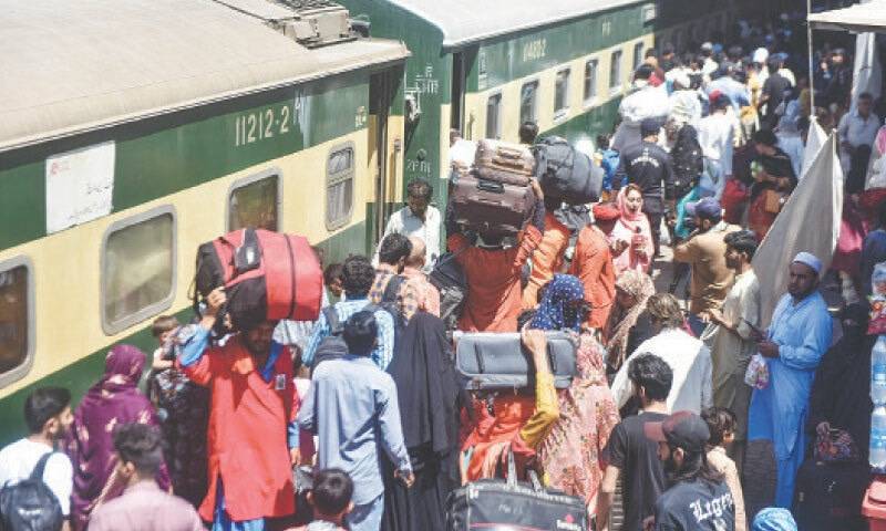Pakistan Railways posts record Rs480m revenue during Eid holidays