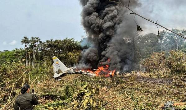 66 soldiers dead after Colombia military transport plane crashes