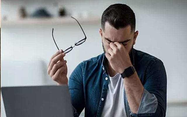 Expert tips to protect your eyes from long hours on screens