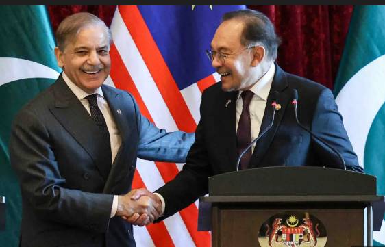 Malaysia offers full support to Pakistan's ME peace efforts
