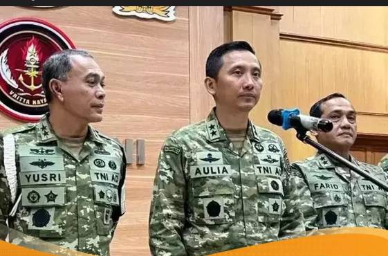Indonesia's military intelligence chief resigns after acid attack on activist