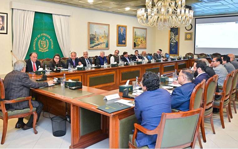 Ishaq Dar directs for boosting monitoring of fiscal discipline