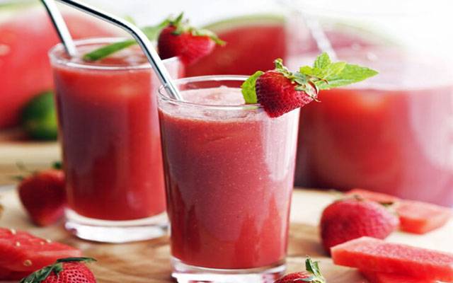 Beat the heat with the Chia-loaded ‘Watermelon Strawberry Cooler’