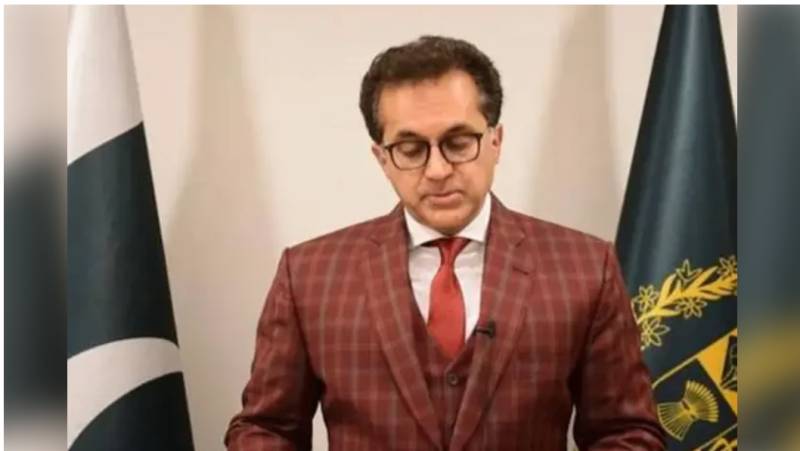 16 more stranded Pakistanis return home from Iran