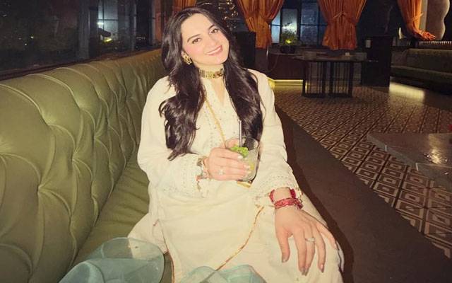 Aiman Khan’s ‘Eid Dump’ sparks online frenzy