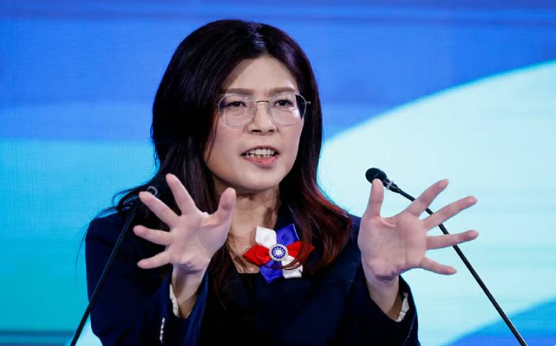 Taiwan opposition leader accepts Xi's invitation to visit China