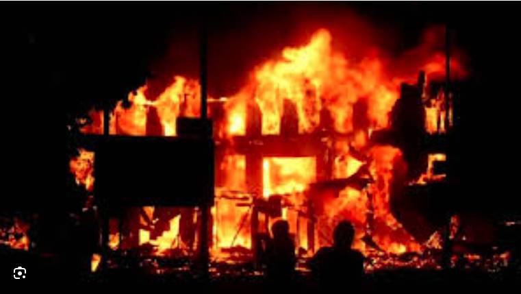26 shops destroyed as fire sweeps Lunda Bazaar in Pattoki