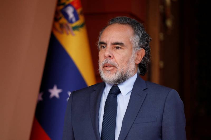 Colombia intelligence boss resigns after leaks scandal