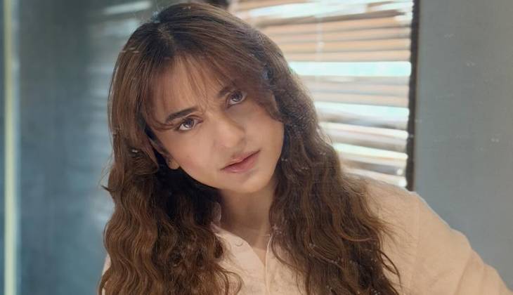 Yumna Zaidi keeps it real with aesthetic meaningful moments