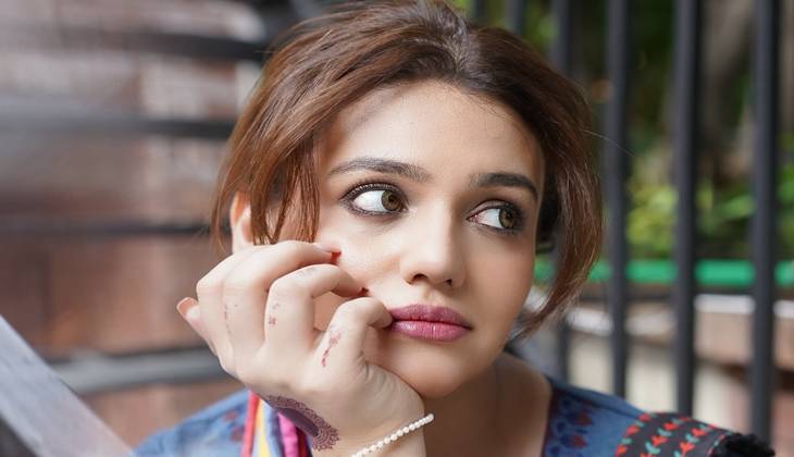 Zara Noor Abbas turns heads with fusion fashion look