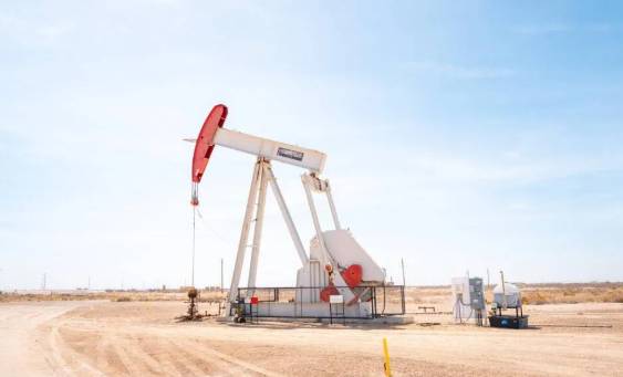 Oil rallies, stocks tumble as Trump says US to hammer Iran further