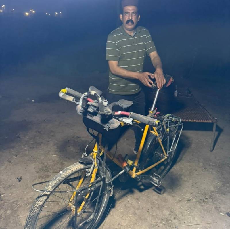 German cyclist on world tour robbed in Islamabad