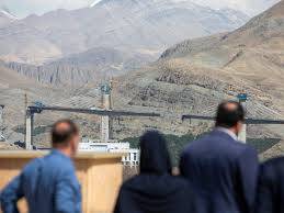 Iran searches for downed US jet crew, as US media says one member rescued