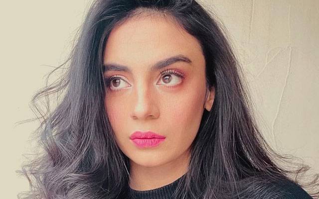 Mehar Bano turns up heat in fierce 'Cheetah Look'  