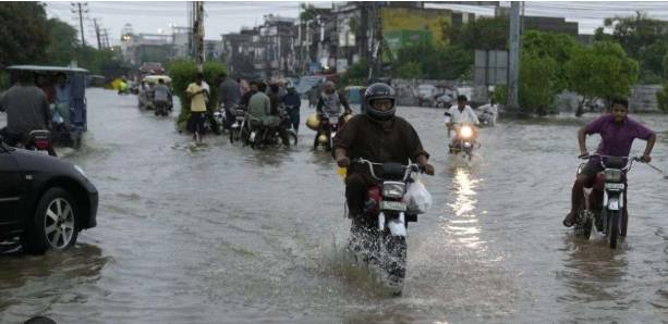 30 killed in KP, rain lashes several parts of Punjab including Lahore