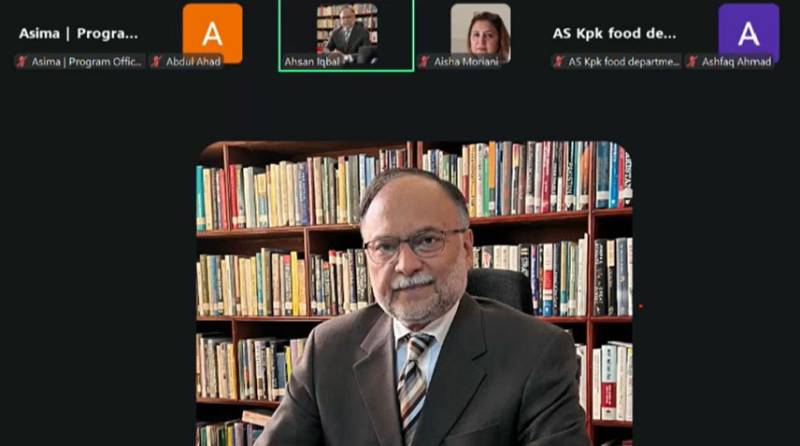Ahsan Iqbal advocates for revising market timings to rein in oil import bill