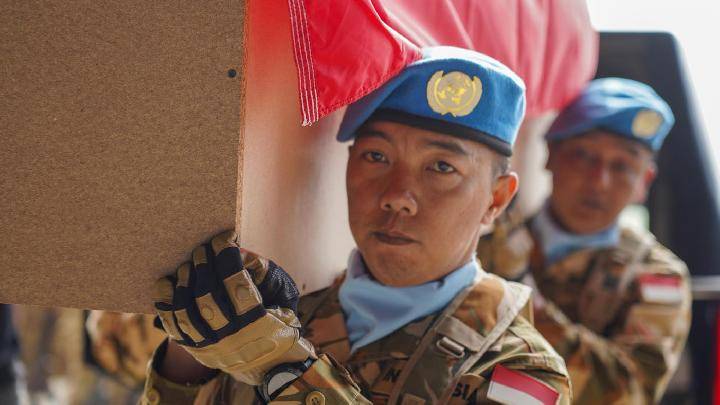 Indonesia receives bodies of peacekeepers killed in