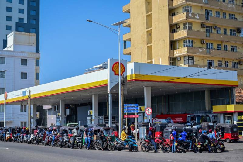 Sri Lanka struggles to avert economic collapse over Mideast war