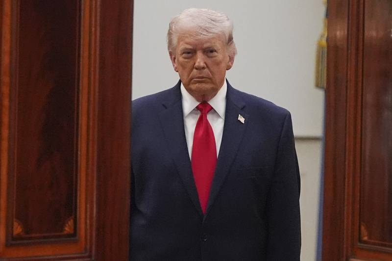 Trump says two US airmen rescued in Iran after giving deadline for deal