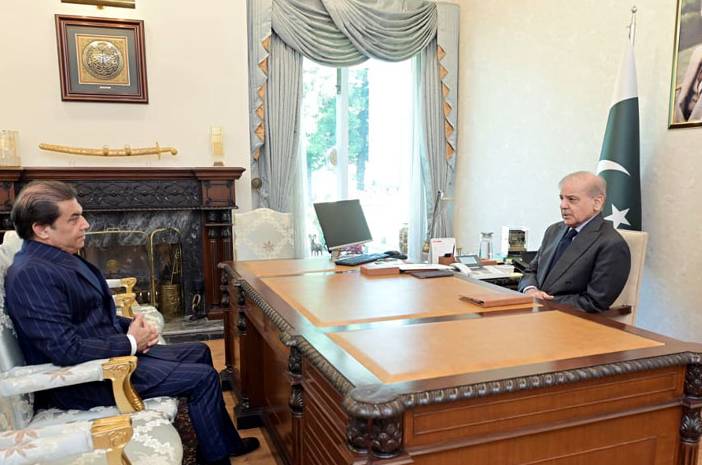 PM Shehbaz orders timely completion of all railway projects