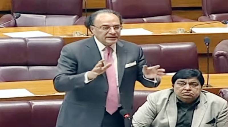 Govt offers Rs129bn fuel subsidy from March 14 to April 4: FM tells NA 