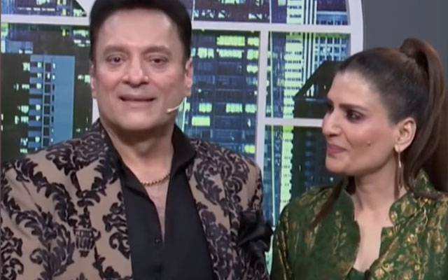 Resham forgives Dr Omer Adil live, turns controversy into charity moment