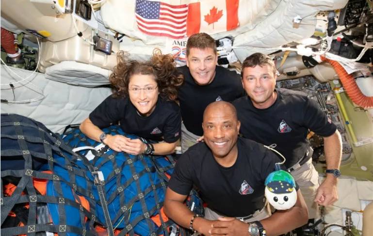 Artemis astronauts gird for re-entry and splashdown
