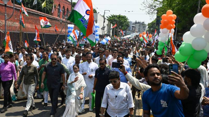 Fish furore fuels fierce election in India's West Bengal