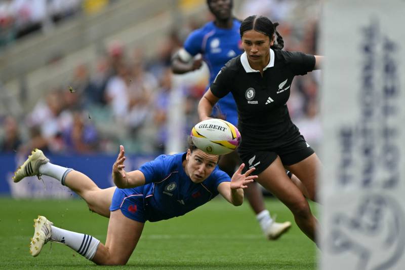 Mitchell eyes England dynasty ahead of Women's Six Nations