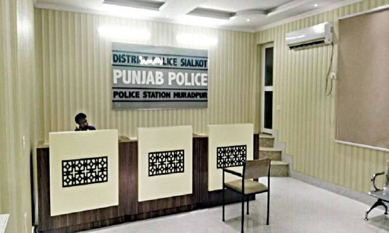 Mother steals Rs3.5 million, gold from son’s house in Sialkot with help of paramour