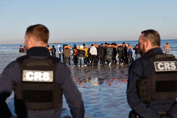 Sudanese man arrested in UK after 4 die trying to cross Channel